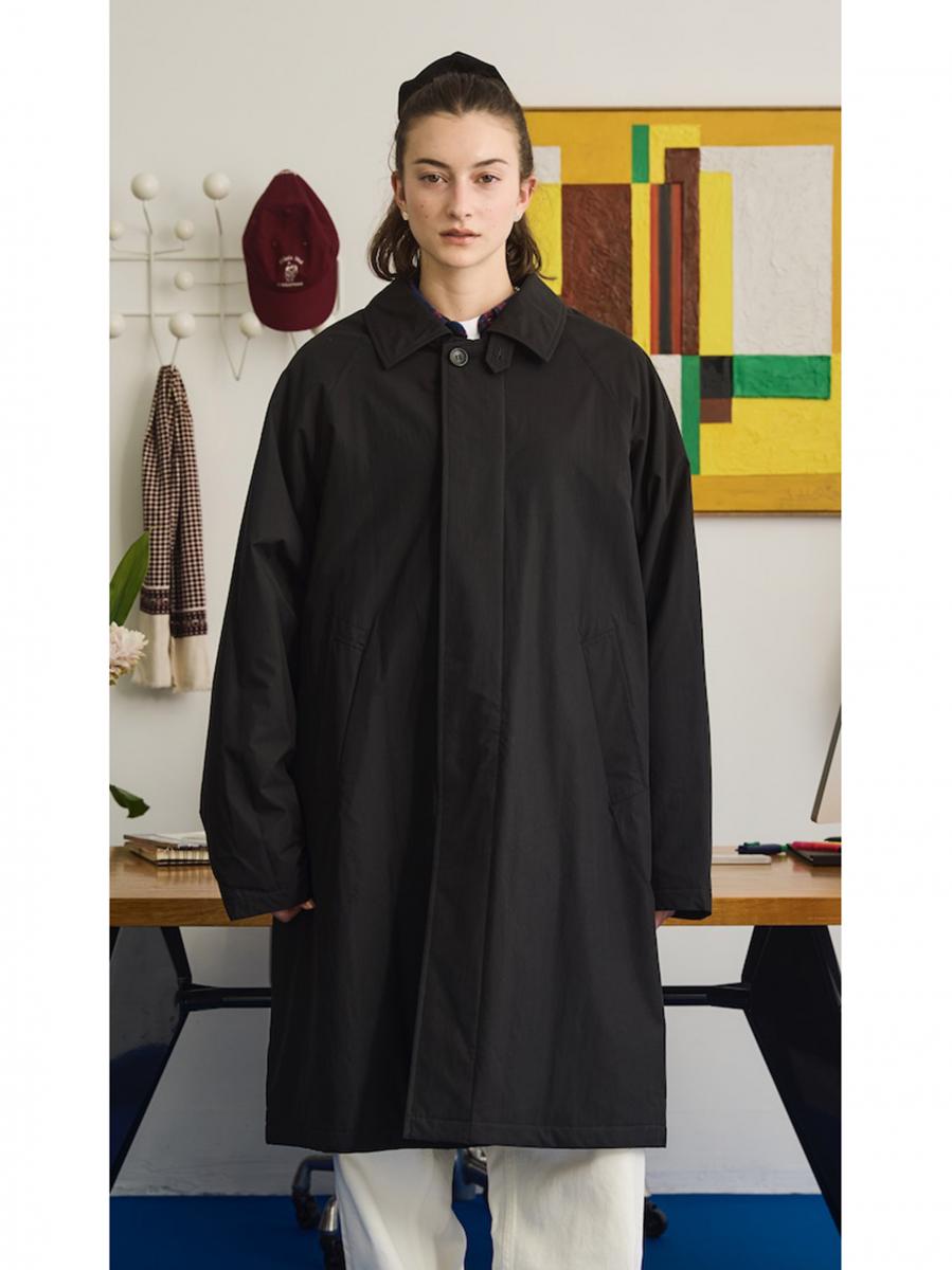 FEATHER COAT