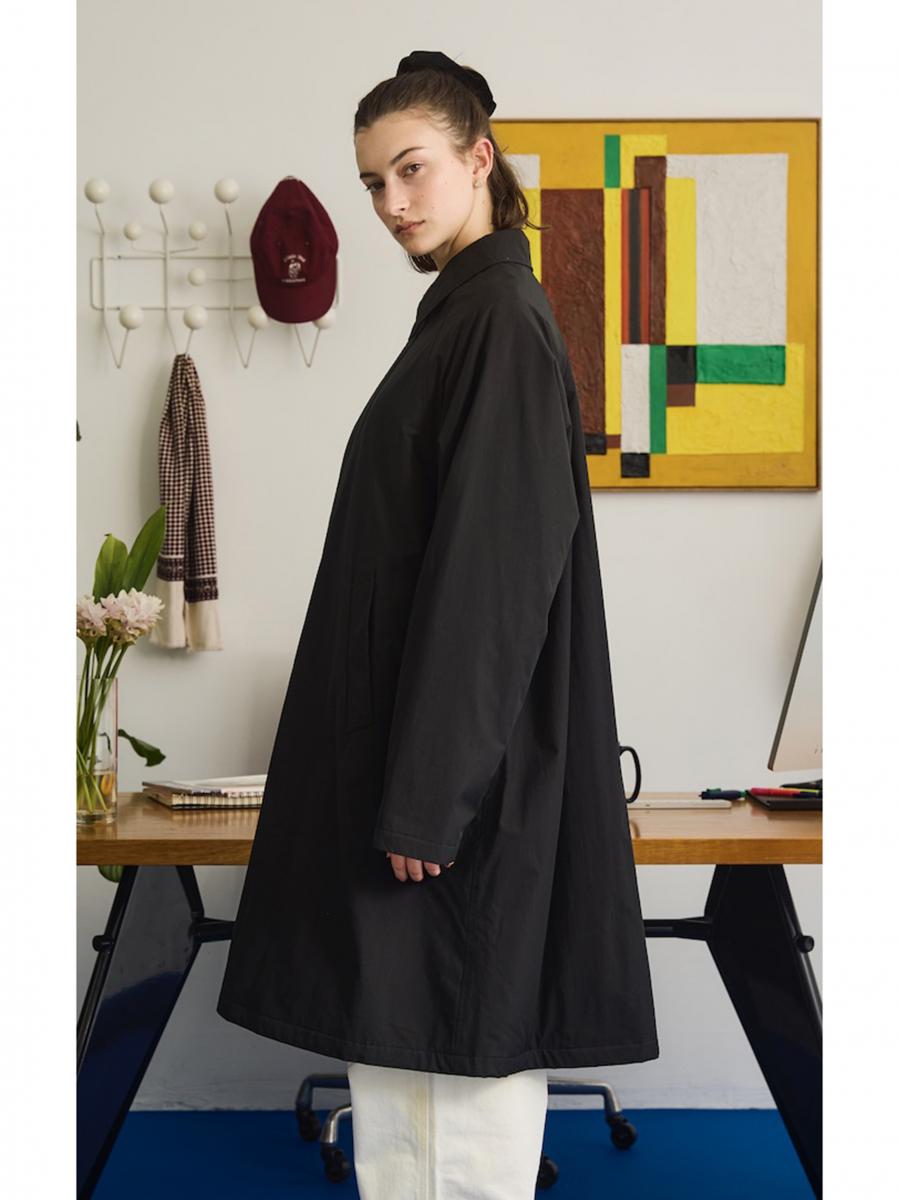 FEATHER COAT