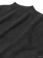 BATONER CASHMERE FOX BOAT NECK / CHARCOAL / ディテール・着用イメージ