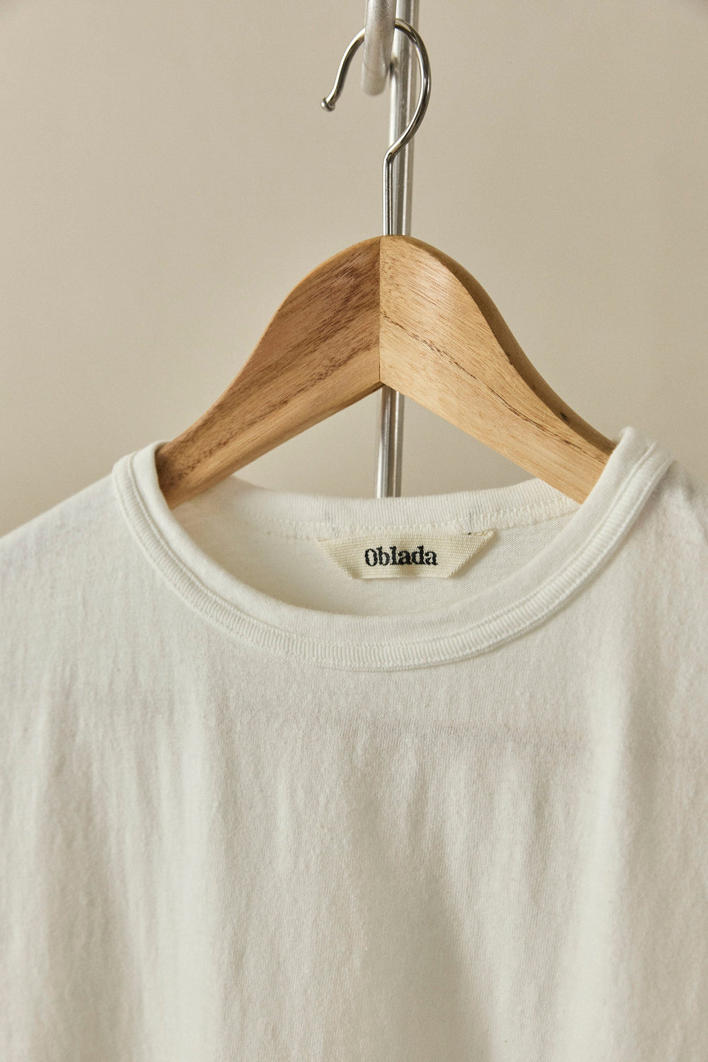COMPACT TEE