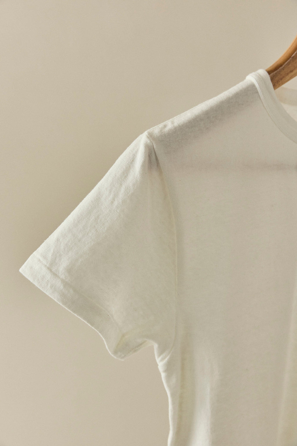 COMPACT TEE