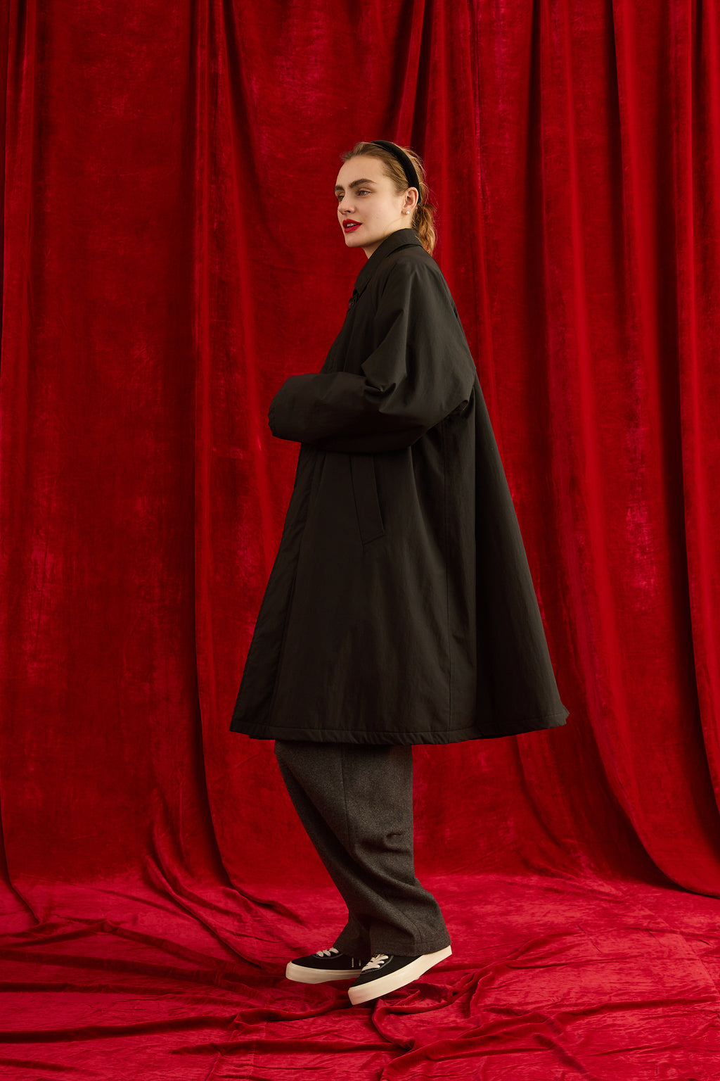 Oblada FEATHER COAT BLACK
