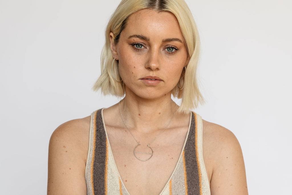 Agapantha Jewelry Katrina Warrior Necklace 公式商品写真