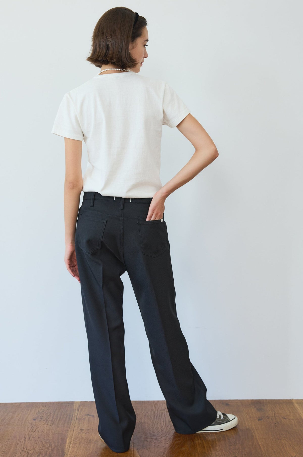 COMPACT TEE